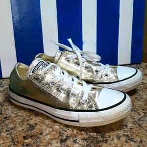 Converse gold Metallic mens 4 womans 6